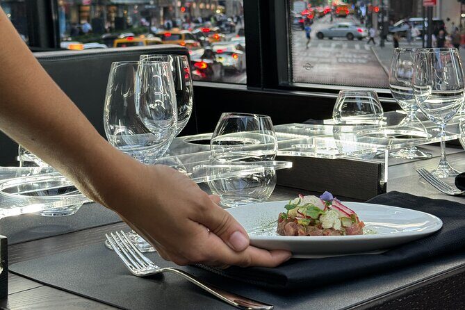 New York City Luxury 4-course Lunch Bus Tour - An In-Depth Look at the Experience