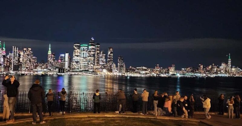 New York City Night Views - A panoramic hop-on-hop-off tour - New York City Night Views - A Panoramic Hop-on-Hop-off Tour