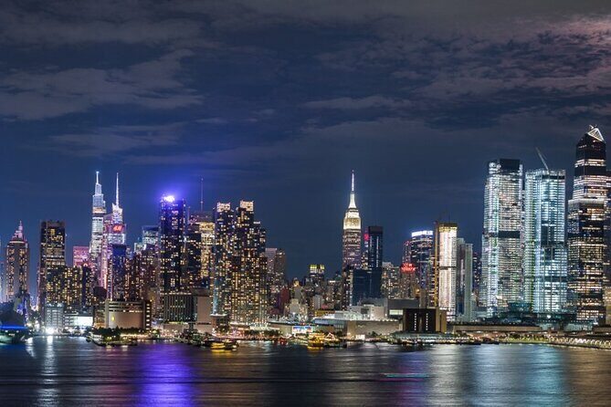 New York City Skyline at Night Guided Tour - What Makes This Tour Special