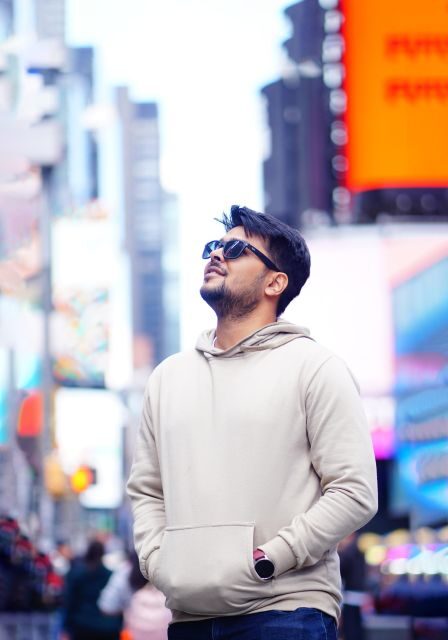 New York City: Solo or Couples Photoshoot in Times Square! - Is This Experience Right for You?