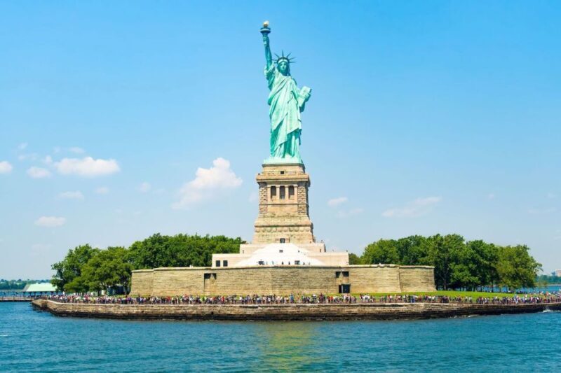 New York City: Statue of Liberty & Ellis Island Guided Tour - A Closer Look at the Experience