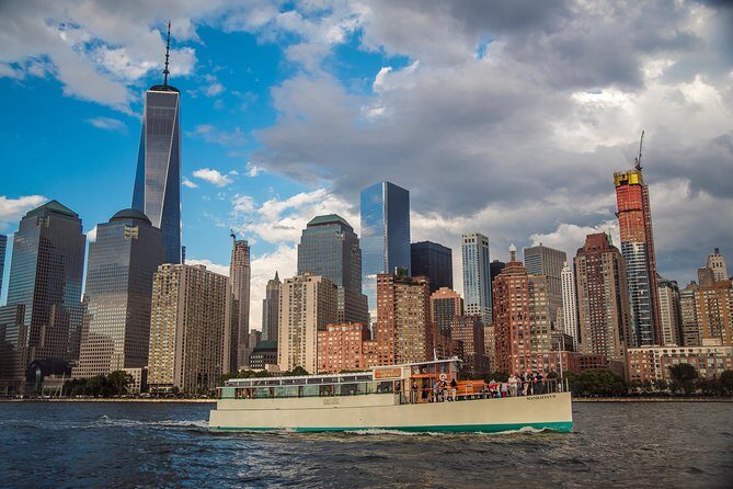 New York City Sunset Cruise on a Yacht - The Sum Up