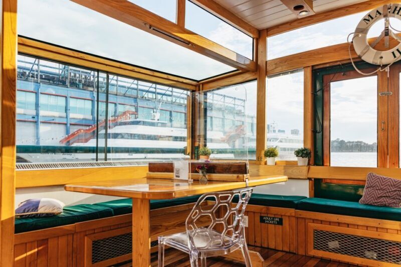 New York City: Sunset Yacht Cruise - Experience the City from the Water: Sunset Yacht Cruise in New York