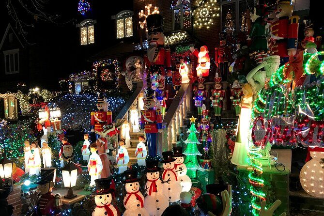 New York: Dyker Heights Christmas Lights Guided Tour - Key Points