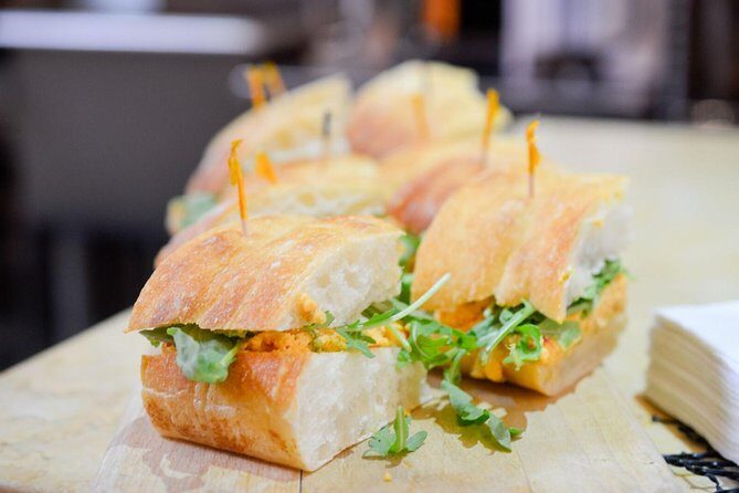 New York: Food, History and Culture of Brooklyn Tour - Guides and the Human Element