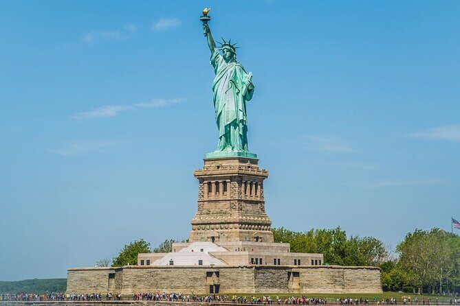 New York Main Attractions Tour with City Bus & Subway! - Quick Overview of the Tour