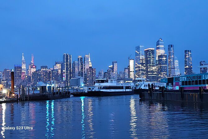 New York Skyline Magic - Private Tour With a Real Local - FAQs