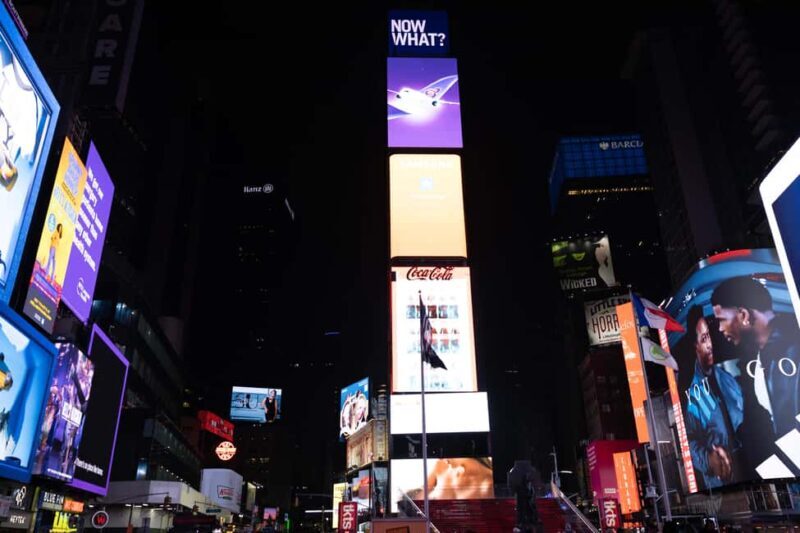 New York: Times Square Evening Walking Tour with Hot Dog - Analyzing the Experience: Value and Practicalities