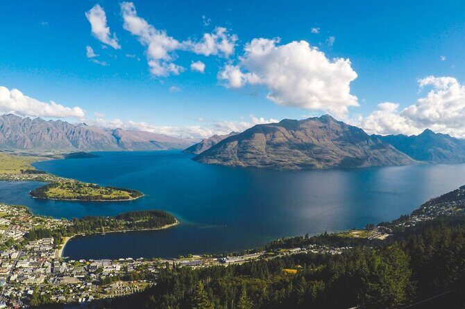 New Zealand Queenstown Airport (ZQN) to Queenstown City Centre - Why You Should Consider This Transfer