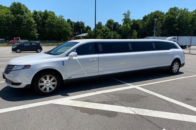 Newark (EWR) Airport Stretch Limo Service To NYC - Key Points