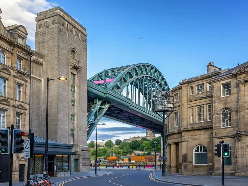 Newcastle Revealed Tour: History, Bridges and Secrets in Spanish - Who Will Love This Tour?
