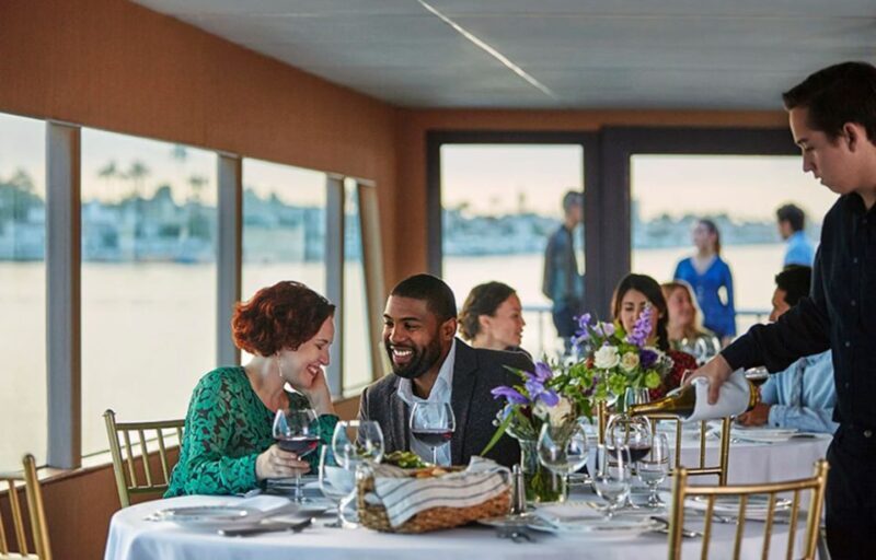 Newport Beach: City Cruises Weekend Dinner Cruise with DJ - An Authentic Newport Harbor Experience with a Touch of Elegance
