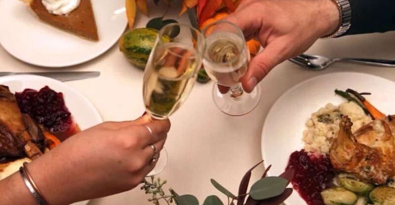 Newport Beach: Thanksgiving Buffet Brunch or Dinner Cruise - Newport Beach: Thanksgiving Buffet Brunch or Dinner Cruise