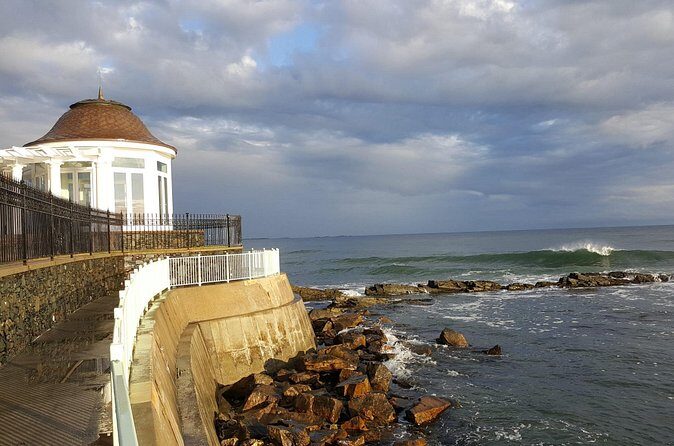 Newport Cliff Walk Guided Tour - FAQs