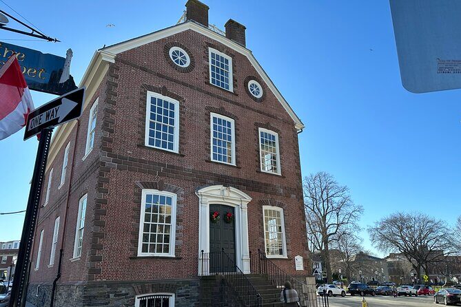 Newport Downtown Historic Audio APP Self Guided Smart Phone Tour - Practicalities and What to Expect