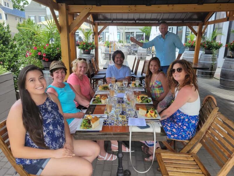 Newport: Highlights Tour with Local Cuisine, Unique History - Key Points