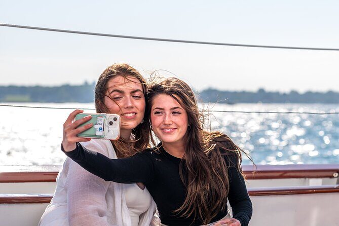 Newport Sunset Sail on Classic Sailboat - Key Points