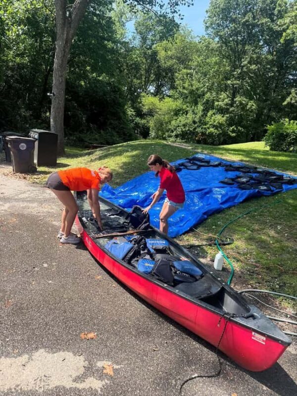 Newton: Charles River Canoe Rental - The Practical Details for Your Trip