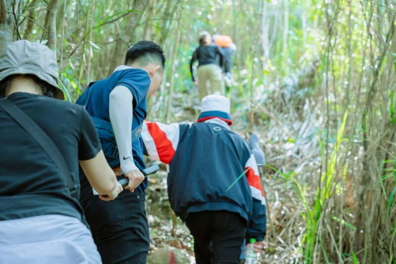 Nha Trang: Hon En Peak Hike & Paragliding Experience - Key Points