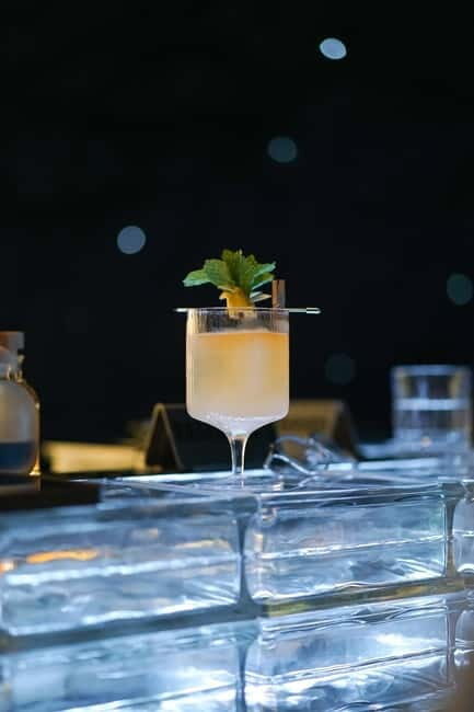 Nha Trang: Nightlife Tour with Secret Bars and Night Market - How the Tour Works: Breakdown of the Itinerary