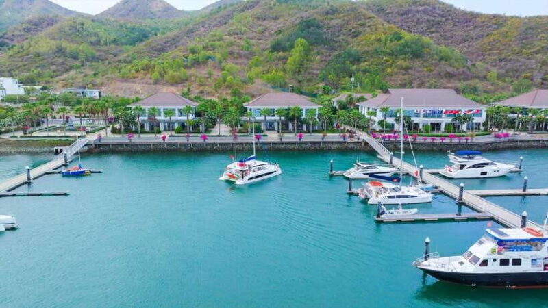 Nha Trang: VIP YACHT TOUR ( BBQ, Water activities) - An Authentic Look at the Nha Trang VIP Yacht Tour