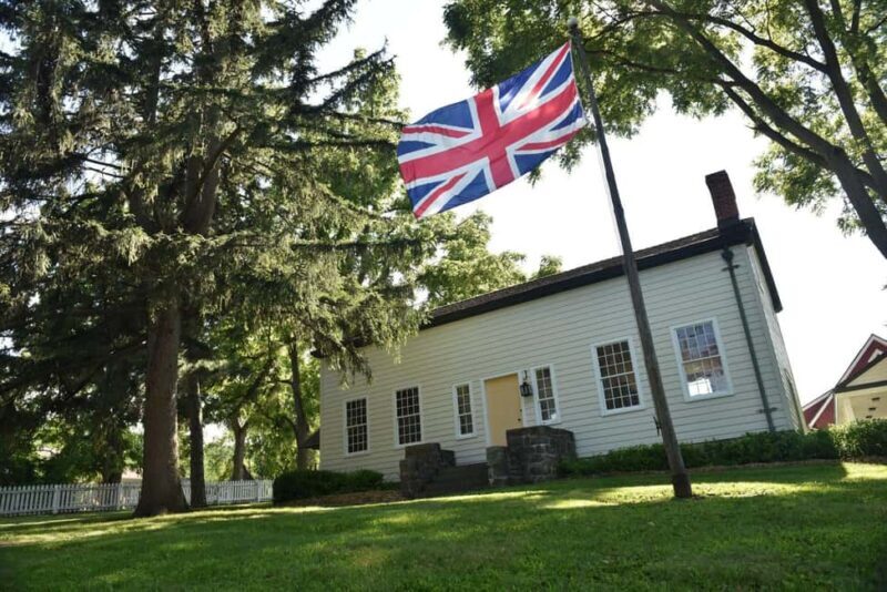 Niagara Falls and Niagara-on-the-Lake Ultimate Day Tour - Exploring the Tour: An In-Depth Look