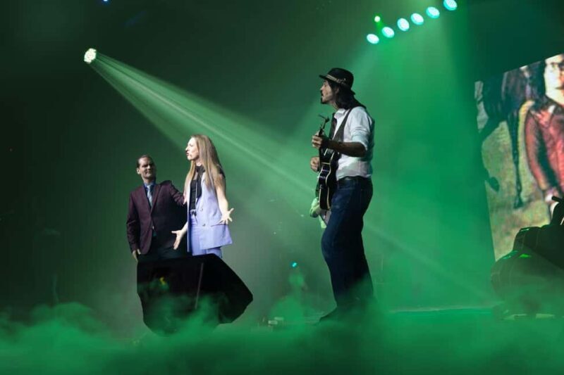 Niagara Falls, Canada: Canadiana - The Musical Ticket - Niagara Falls, Canada: Canadiana - The Musical Ticket