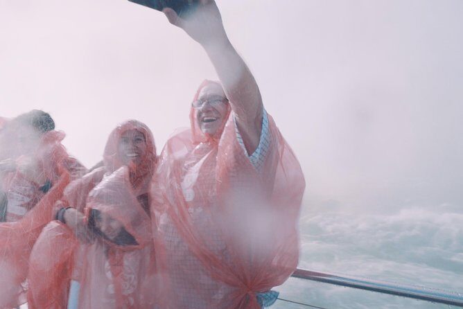 Niagara Falls Canada Day + Night Small Group Tour w/Falls Dinner - A Closer Look at the Niagara Falls Day & Night Tour