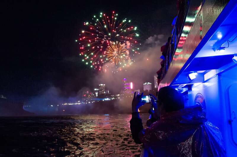 Niagara Falls, Canada: Evening Fireworks Cruise - A Deep Dive into the Niagara Falls Fireworks Cruise Experience