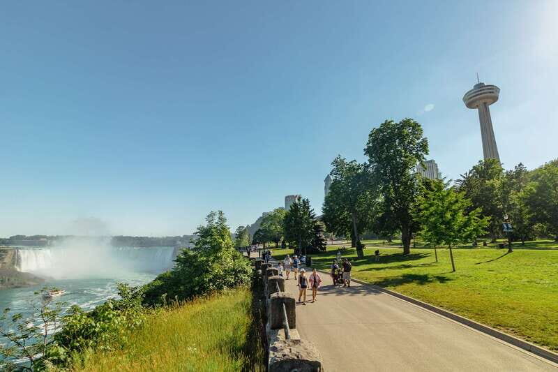 Niagara Falls, Canada: Skylon Tower Observation Deck Ticket - The Experience: A Closer Look at Skylon Tower