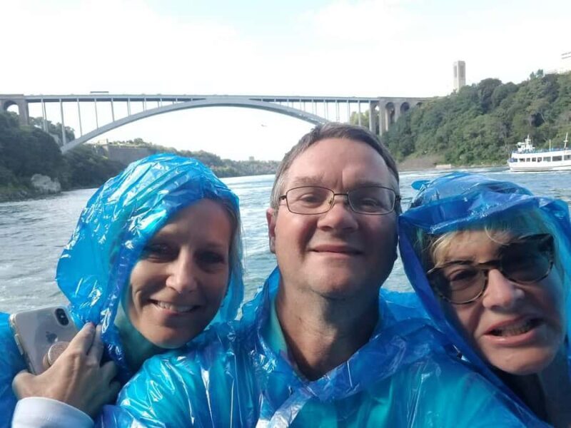 Niagara Falls Canada & USA: Small Group Deluxe Tour - FAQ