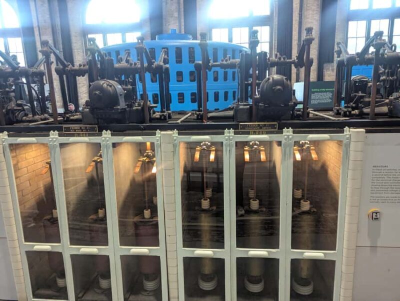 Niagara Falls Day Tour with Boat, Power Station & Tunnel - Frequently Asked Questions