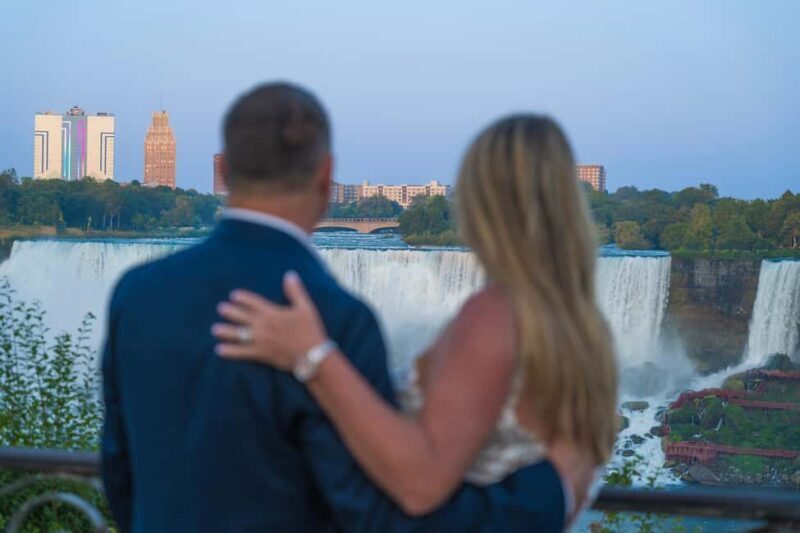 Niagara Falls: Guided Portraiture Tour with Boat Ride - Key Points
