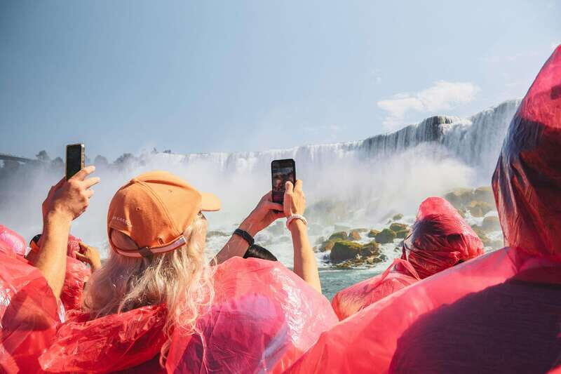 Niagara Falls: Guided Tour with Behind the Falls & Boat Ride - Exploring Niagara Falls with a Guided Eye