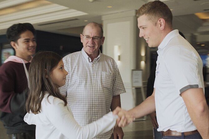 Niagara Falls Premium Night Tour: Fireworks Boat Cruise & Dinner - Exploring the Experience in Detail