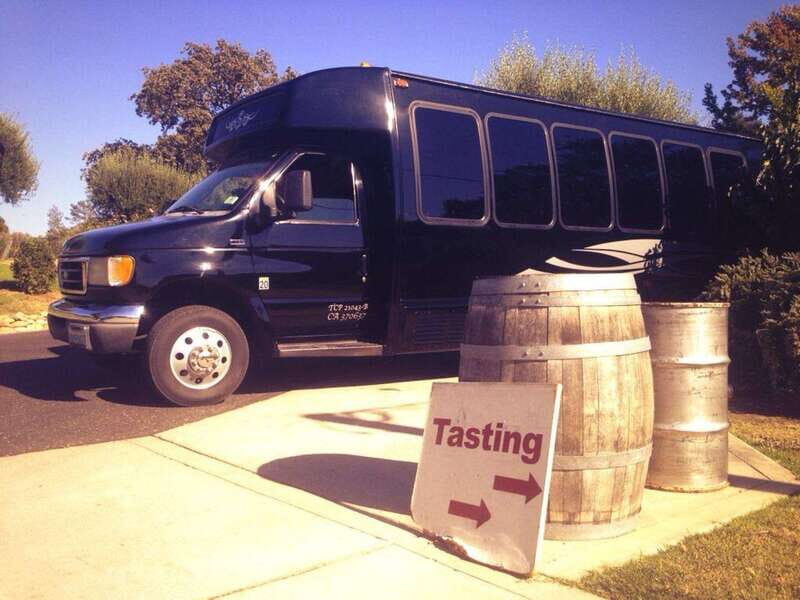 Niagara Falls: Public Niagara Wine Tour with Transportation - FAQs