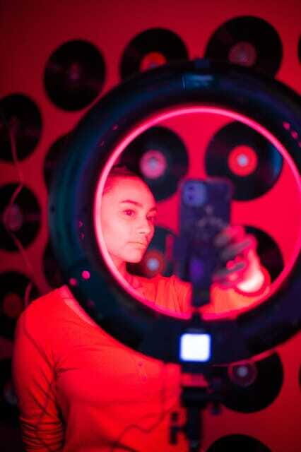 Niagara Falls: Ripley's Selfie Studios - Is This Experience Worth It?