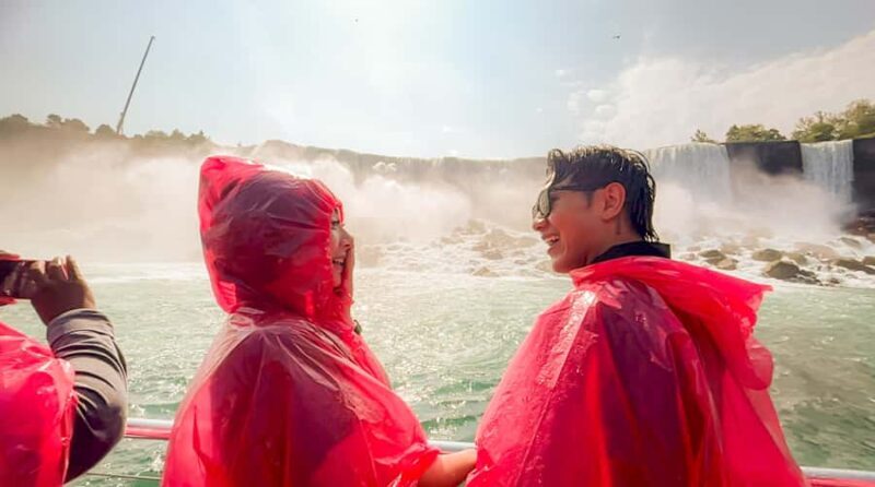 Niagara Falls: USA and Canada Tour with Boat Cruise + Lunch - A Detailed Look at the Niagara Falls Experience