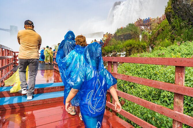 Niagara Falls: USA + Canada Tour with Cave, Boat Ride and Lunch - Who Will Love This Tour?