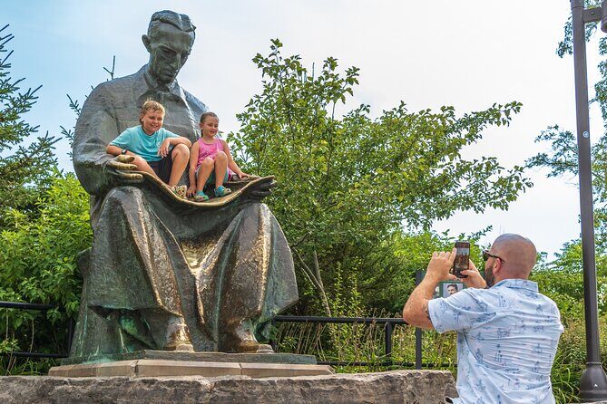 Niagara Falls: USA + Canada Tour with Cave, Boat Ride and Lunch - In The Sum Up