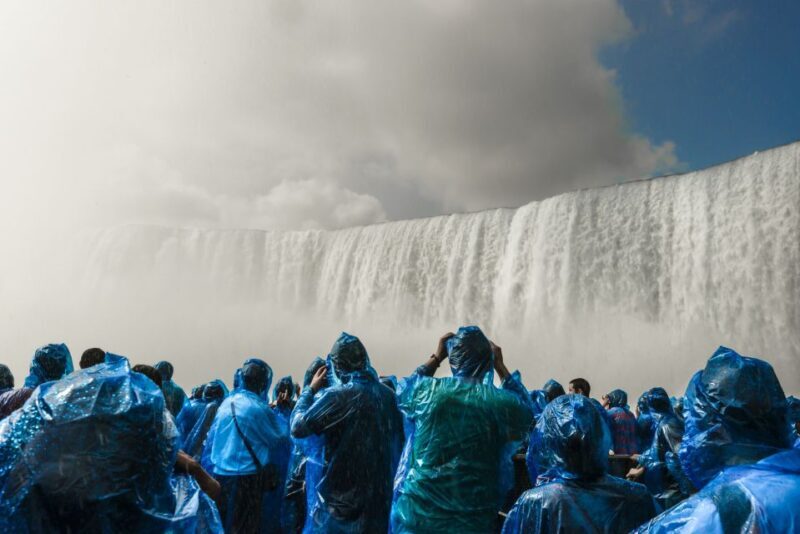 Niagara Falls, USA: Guided Tour with Maid of the Mist Cruise - The Sum Up
