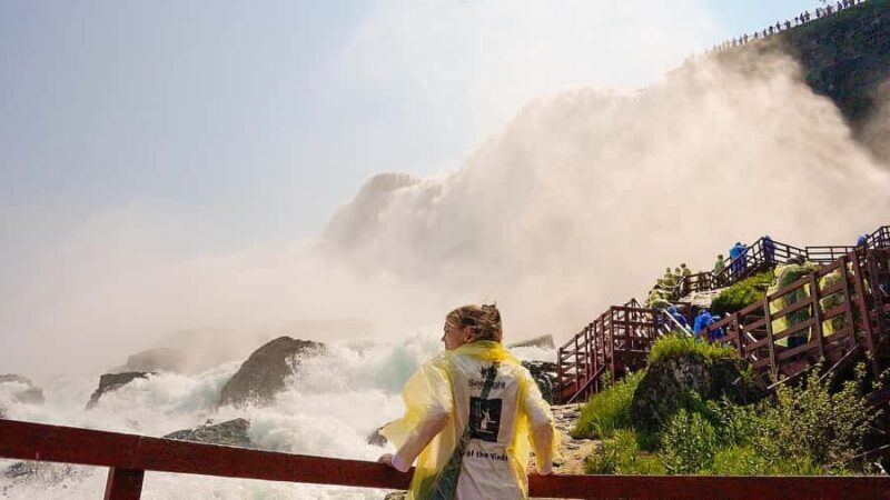 Niagara Falls USA Highlights Tour with Cave of the Winds - A Deep Dive into the Niagara Falls USA Highlights Tour