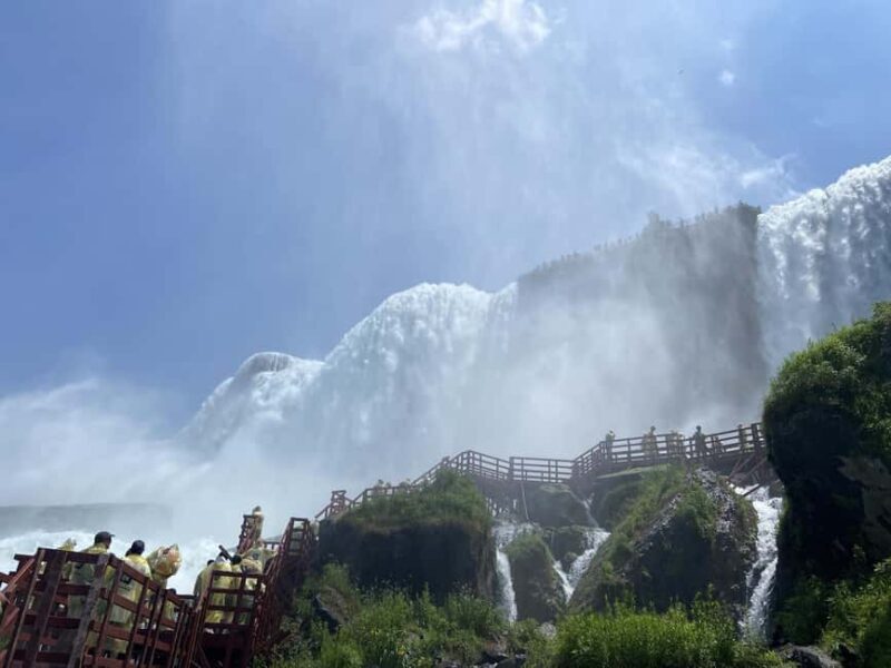 Niagara Falls: VIP Maid of the Mist & Cave of the Winds Tour - FAQs