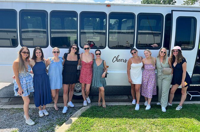 Niagara-on-the-Lake Early Afternoon Wine, Cheese and Spirits Tour - FAQ