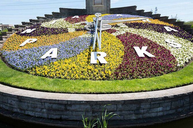 Niagara-on-the-Lake: Guided Vehicle Tour Prettiest Town in Canada - Key Points