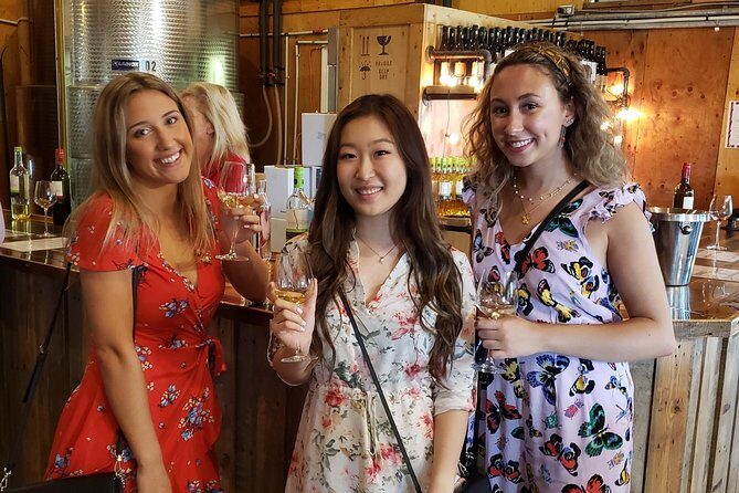 Niagara-on-the-Lake Wine Aft Tour with Cheese from Niagara Falls - FAQ