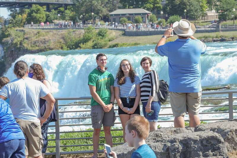 Niagara USA: Daredevil Walking Tour & Maid of Mist Boat Ride - Exploring the Niagara Daredevil Walking Tour & Maid of the Mist Experience