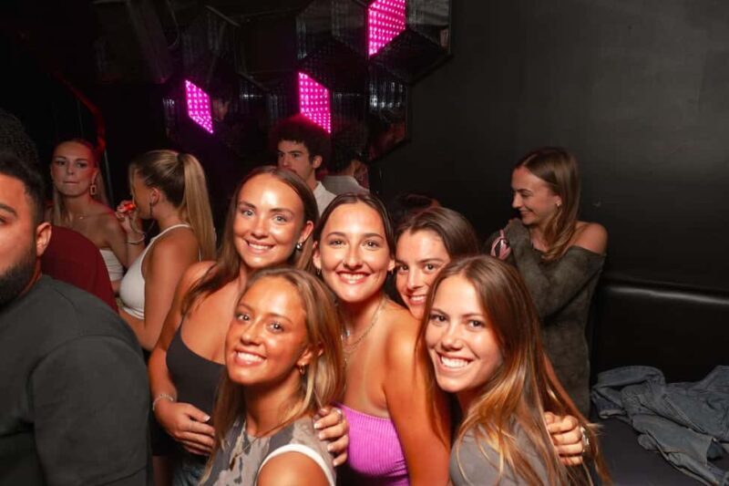 Nice: 4 Bars Party Pub Crawl + VIP Club Entry & 5 Free Shots - Nice: 4 Bars Party Pub Crawl + VIP Club Entry & 5 Free Shots