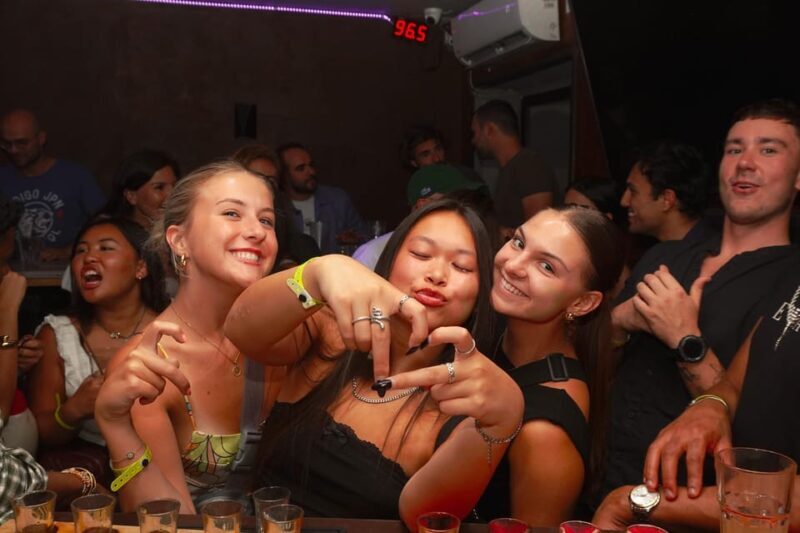 Nice: 4 Bars Party Pub Crawl + VIP Club Entry & 5 Free Shots - Key Points