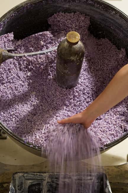 Nice: A Day in the Countryside from Glamour to Authenticity - Key Points
